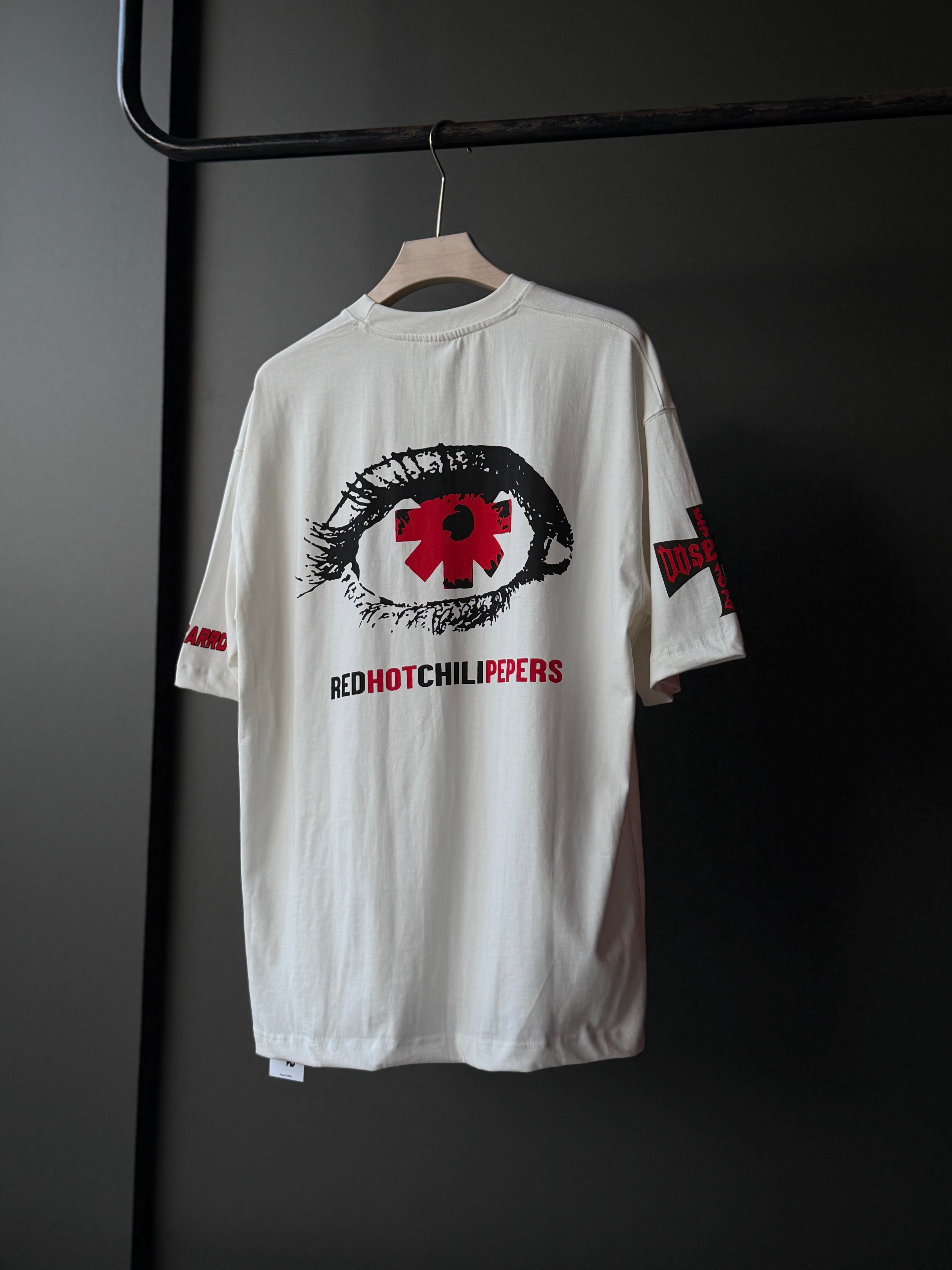Rogue Script Ivory           FiveSleeve TShirt