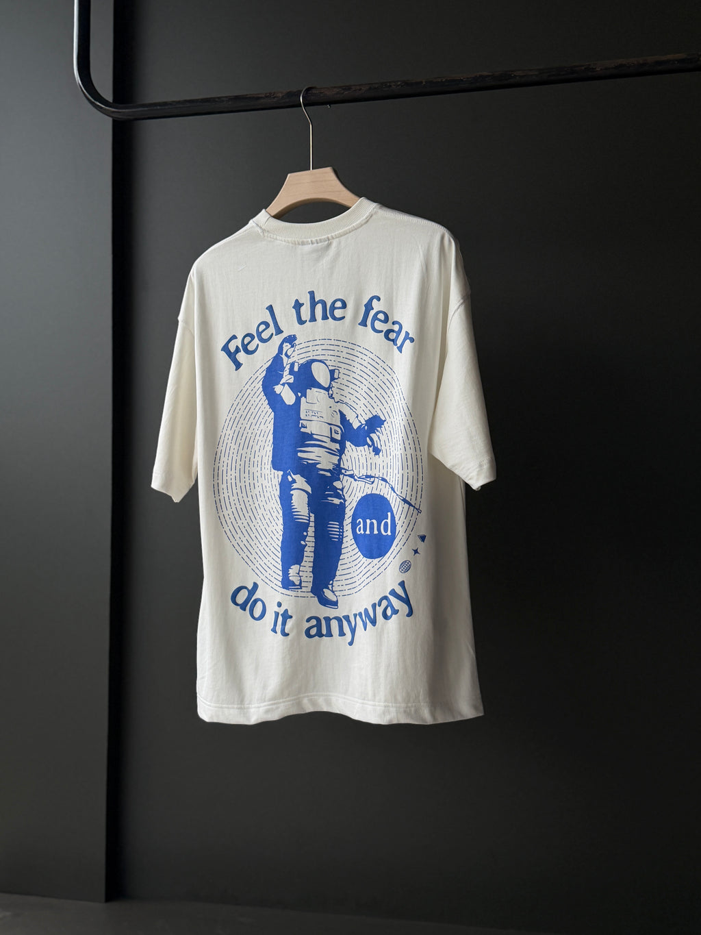 Fearless Orbit Ivory            FiveSleeve Tshirt