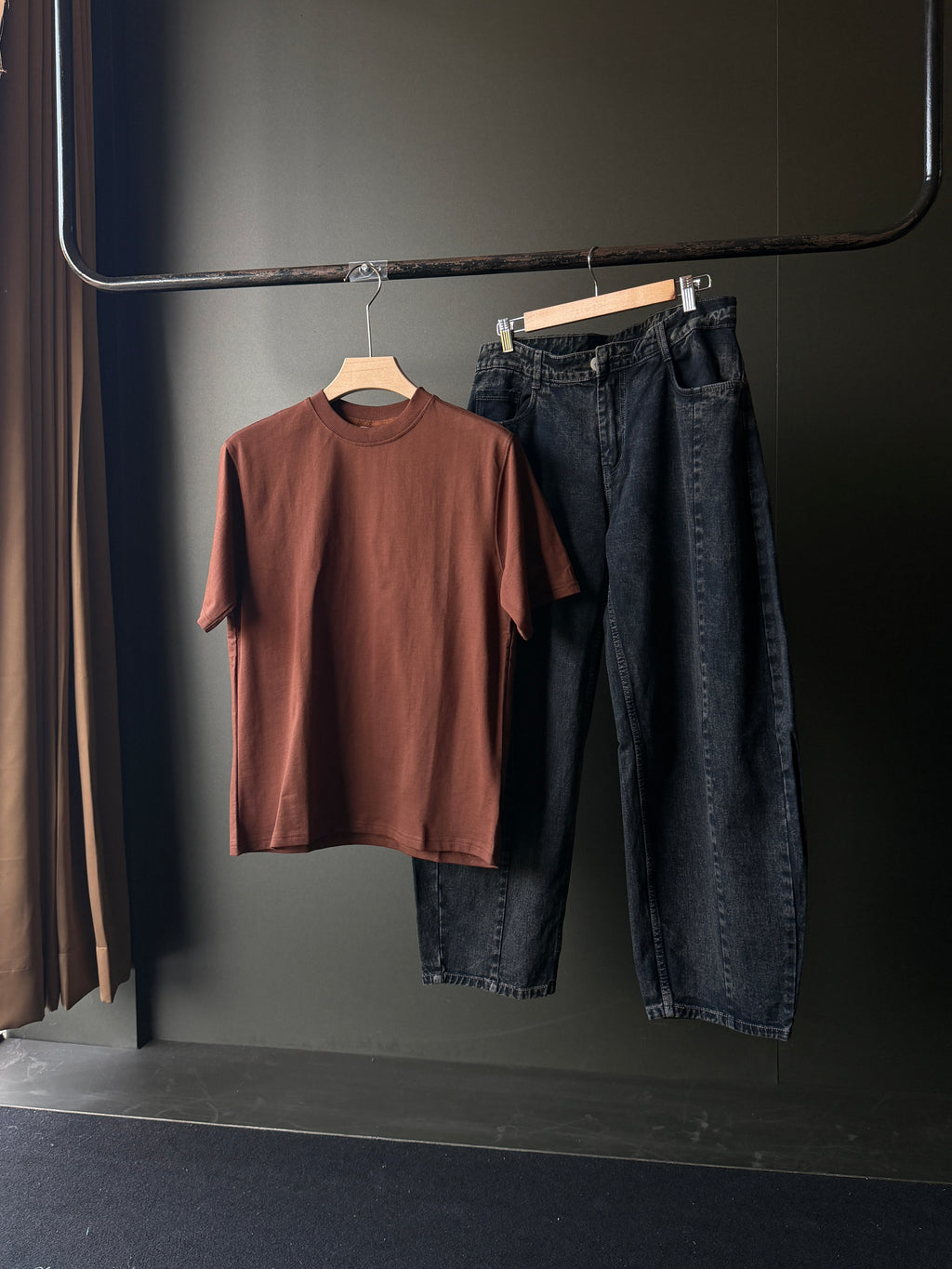 Rust District Streetwear Combo FiveSleeve Tee & Barrel baggy