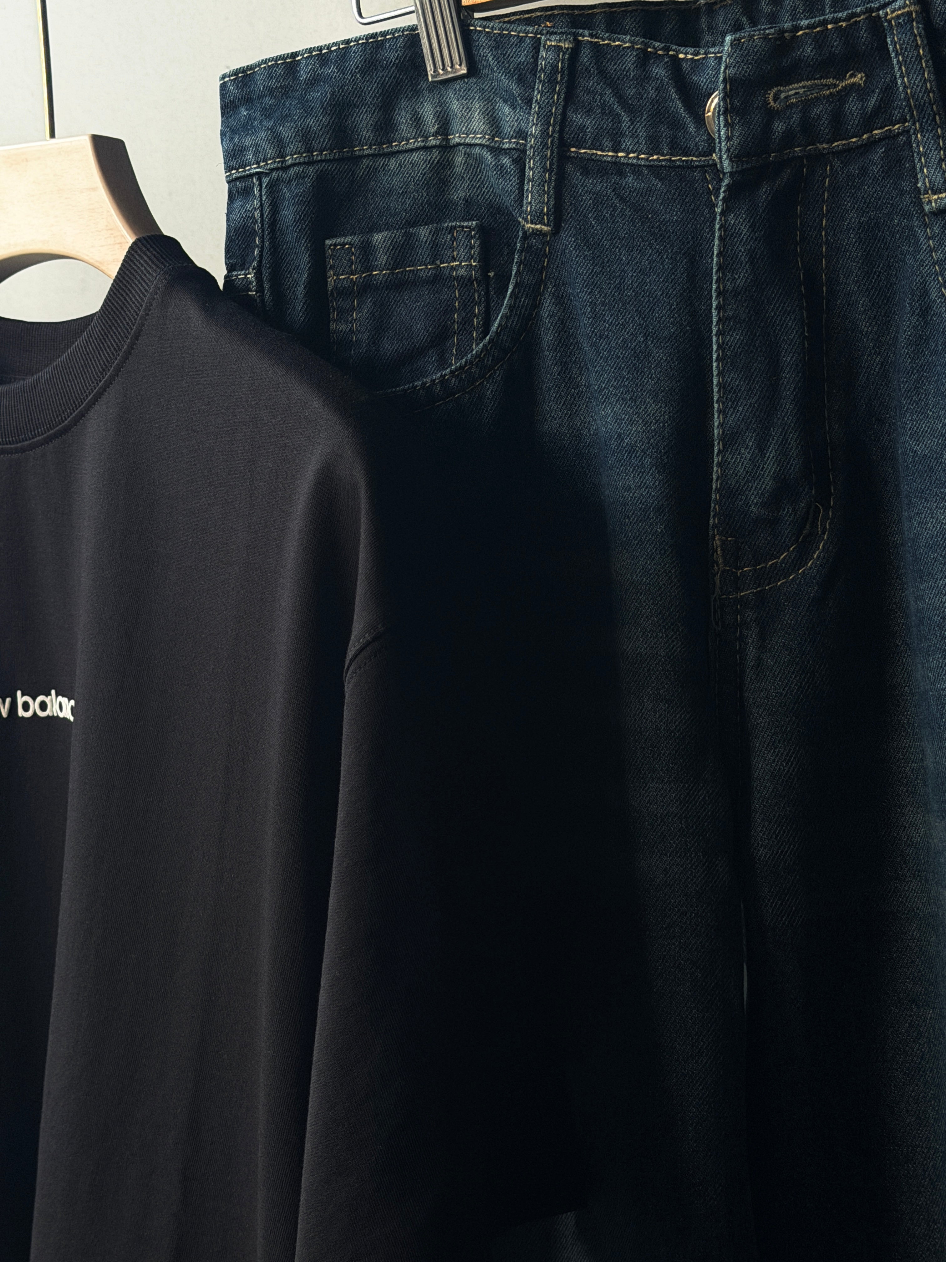 Black Tee & Blue Baggy               Street Wear Outfit Combo