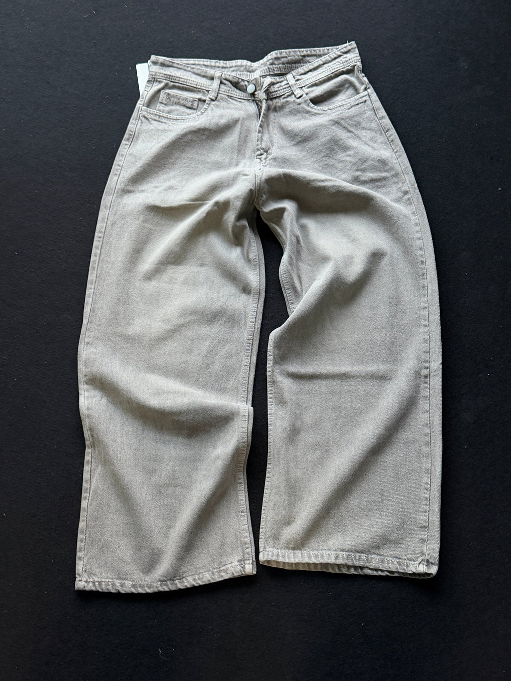 Dust Grey Denim                                          Over Baggy Jn3/2