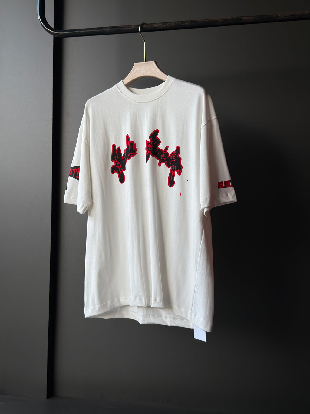 Rogue Script Ivory           FiveSleeve TShirt