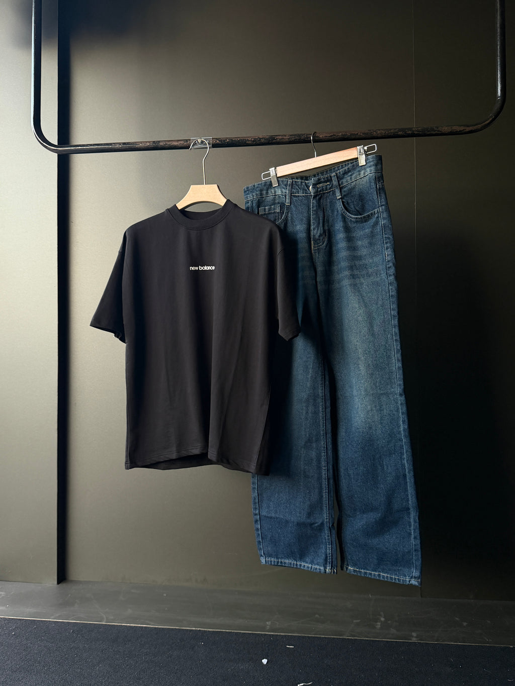 Black Tee & Blue Baggy               Street Wear Outfit Combo