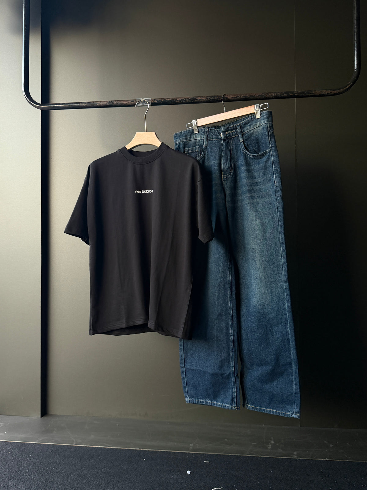 Black Tee & Blue Baggy               Street Wear Outfit Combo