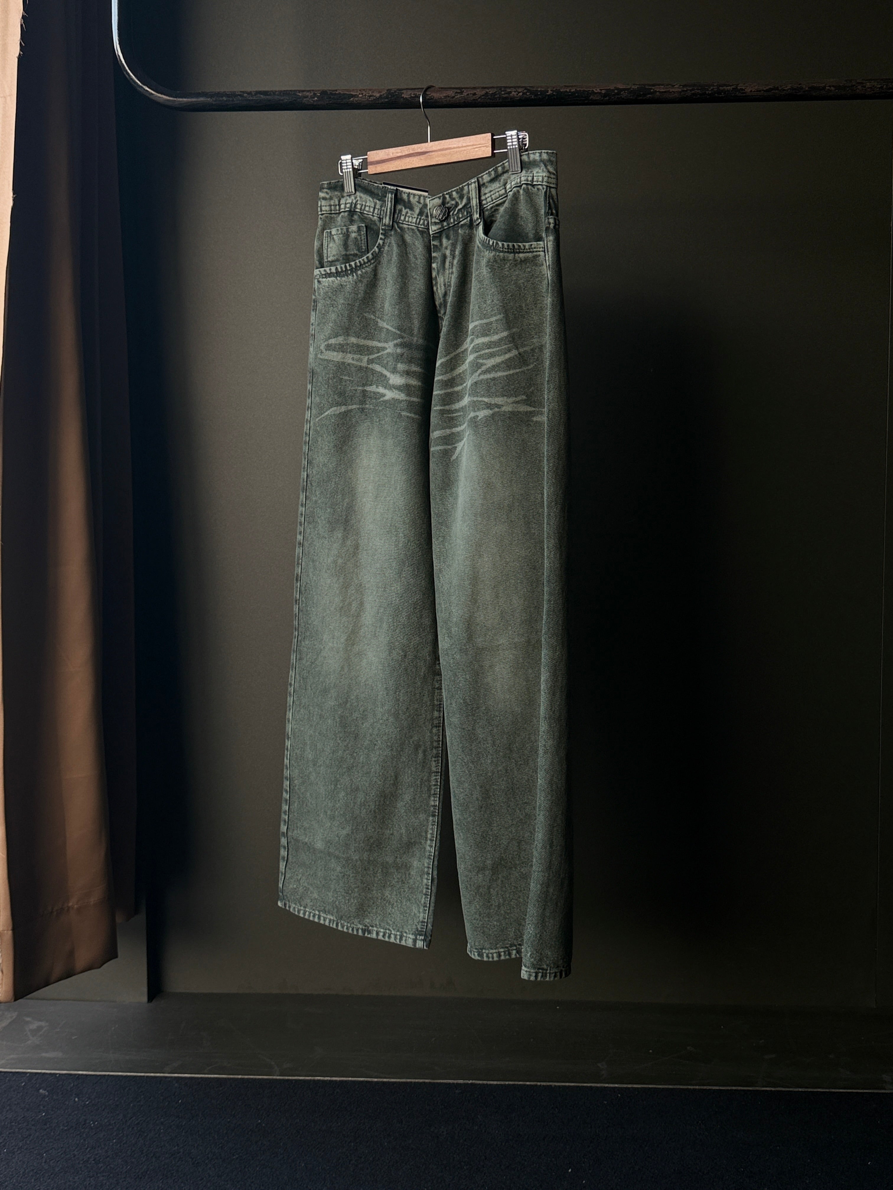 Ash Whisker Denim             WideLeg Baggy Jn2/5
