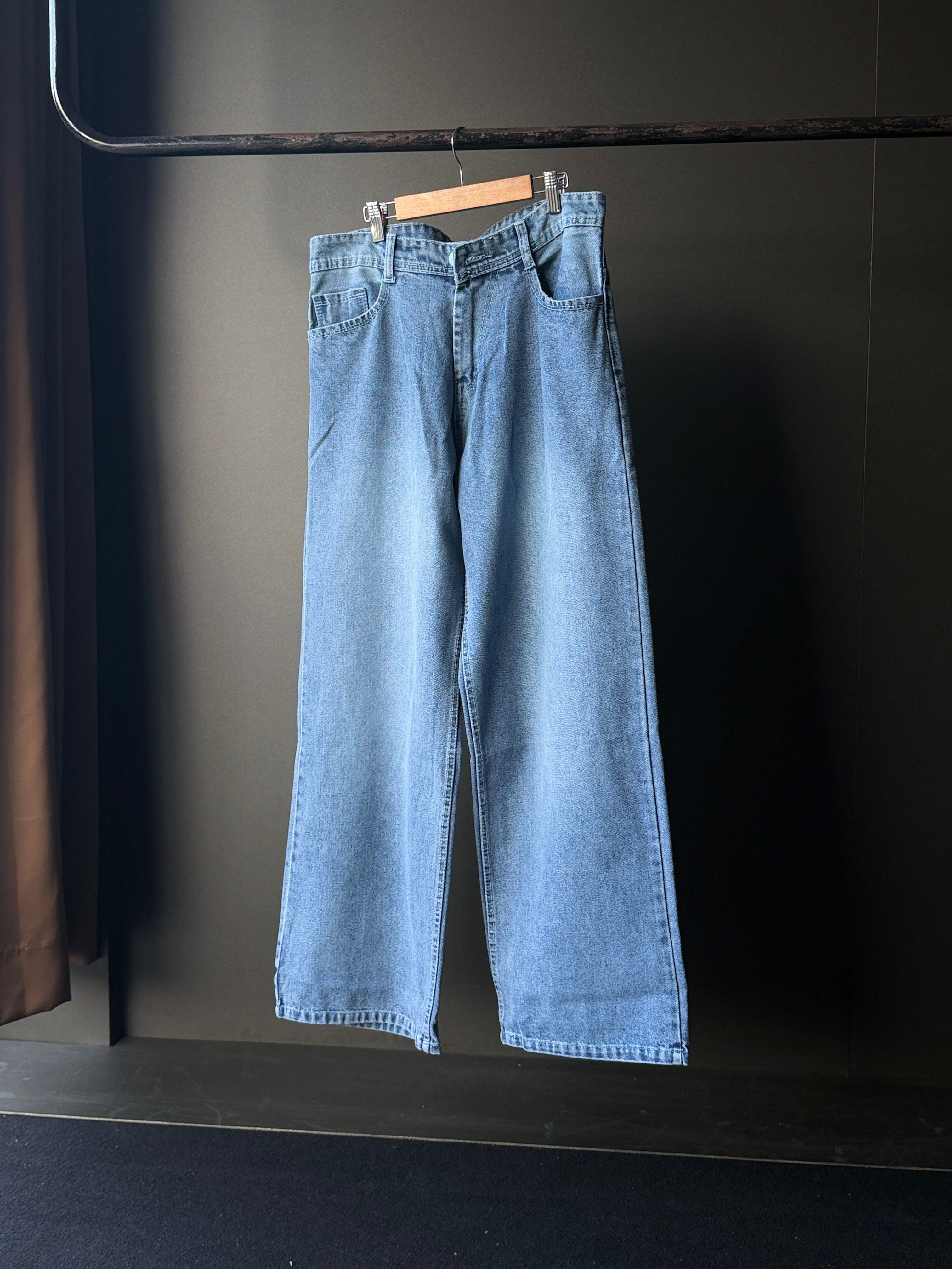 Ice Blue Denim                     WideLeg Baggy Jn2/6