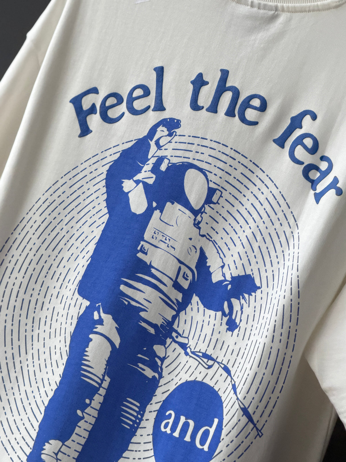Fearless Orbit Ivory            FiveSleeve Tshirt