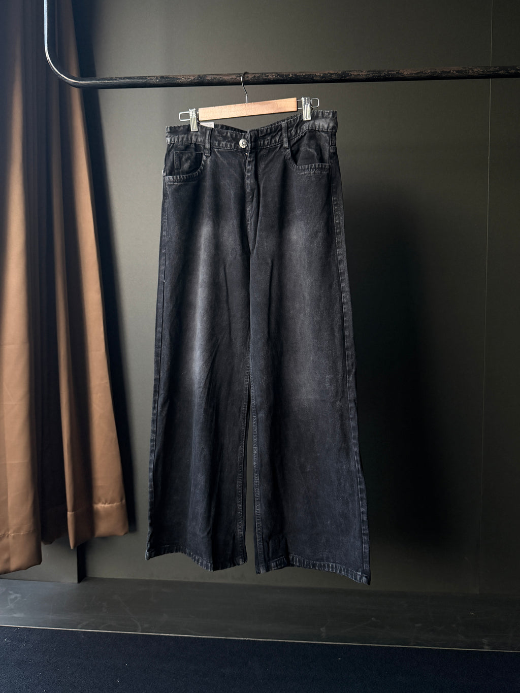 Black Fade Denim               WideLeg Baggy Jn5/1