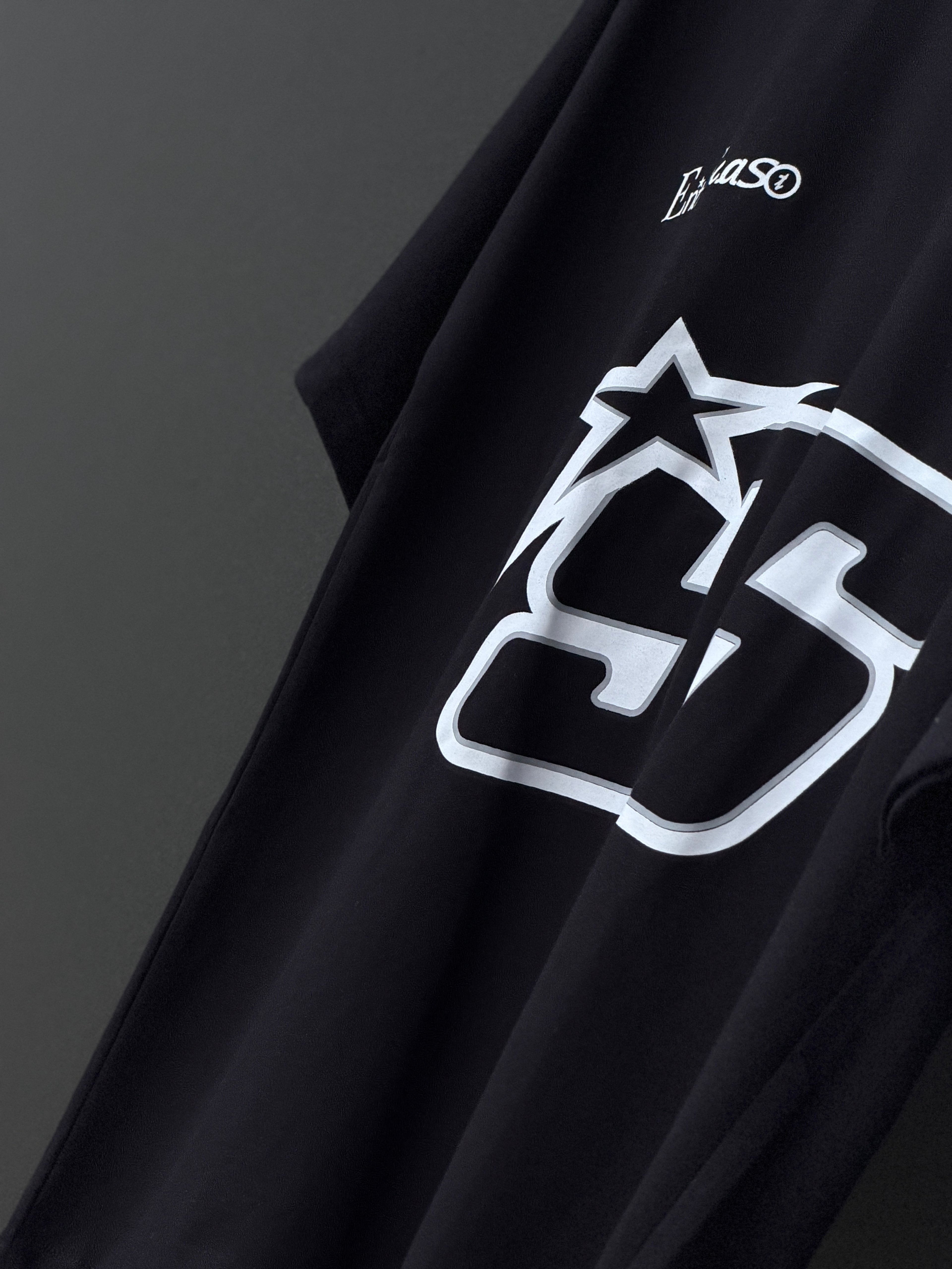 96 Oversized Five-Sleeve Tee