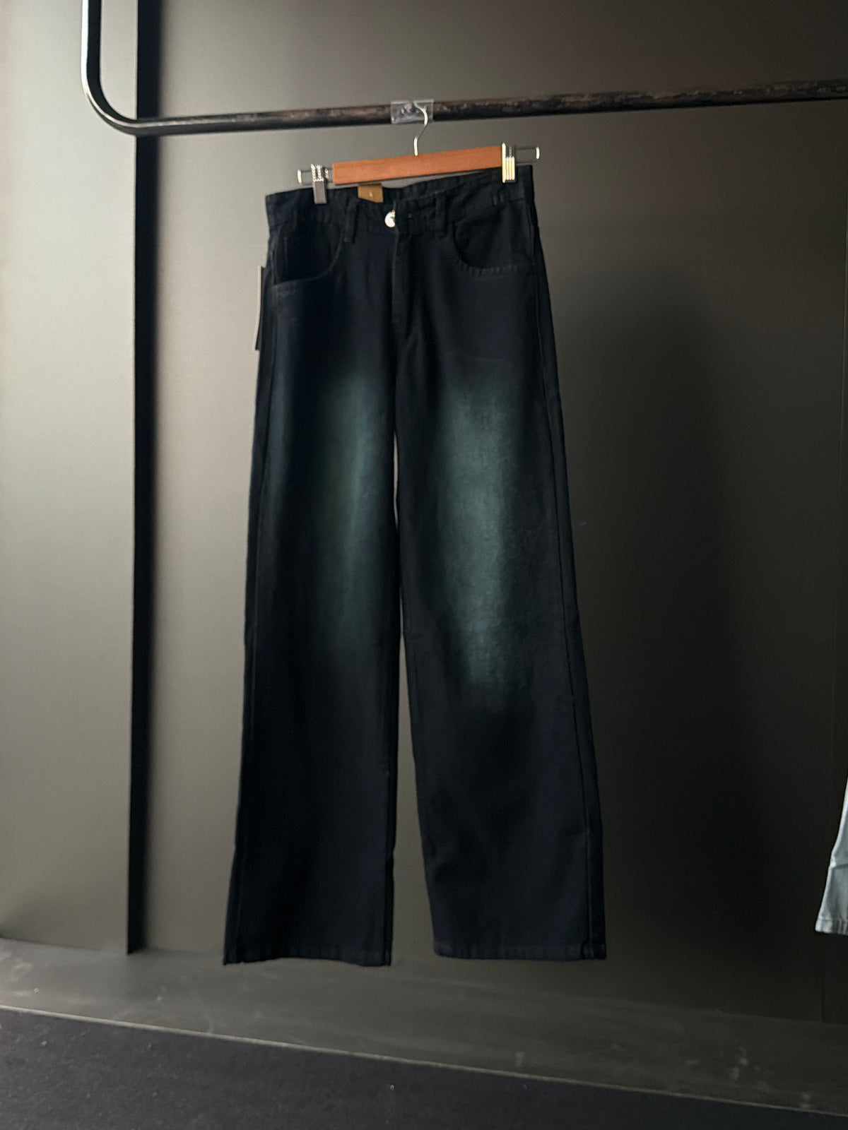 Coal Fade Denim                  Straight Fit Baggy Jn7/1