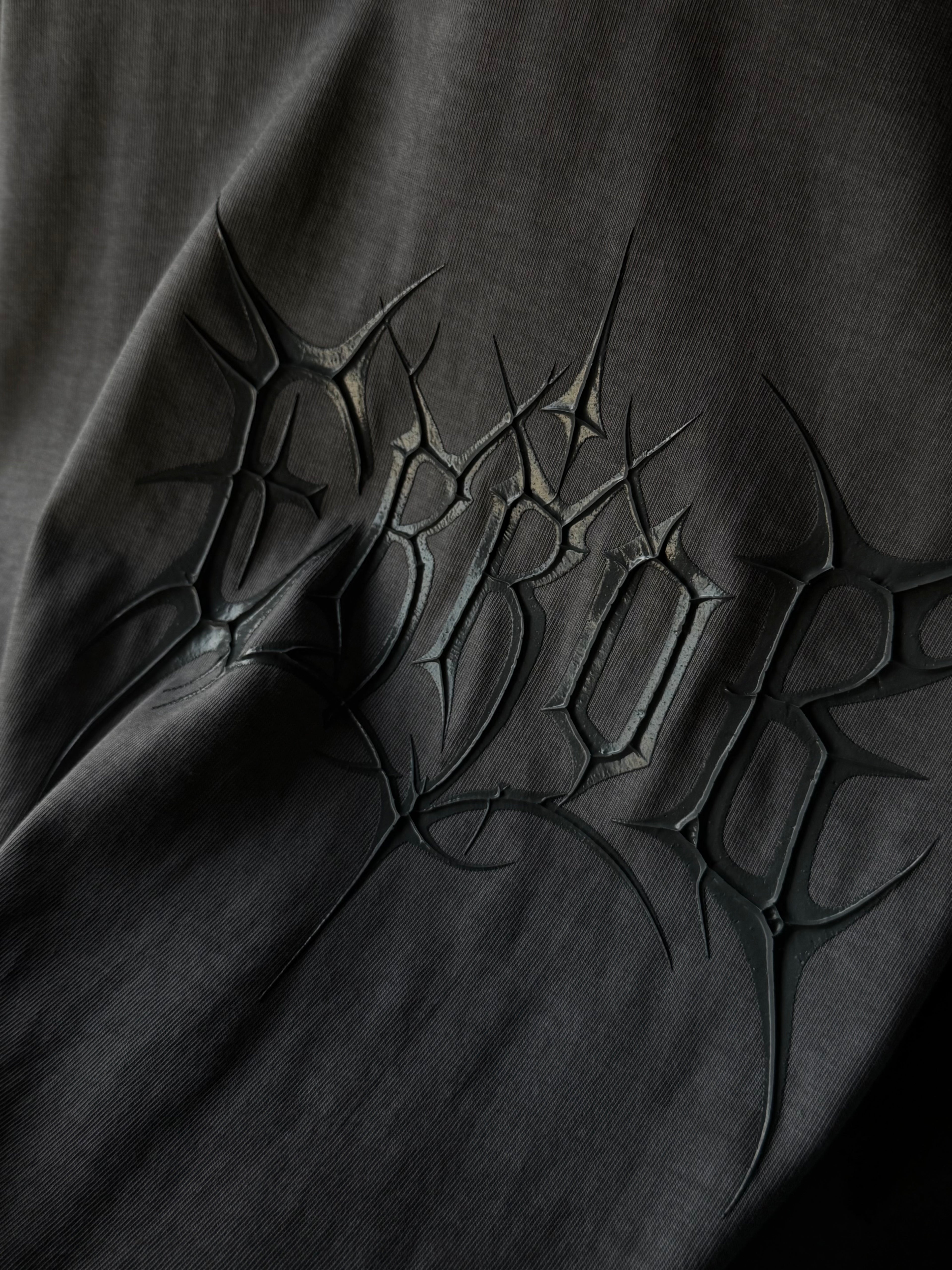 ERROR ACID WASH Five-Sleeve Tee