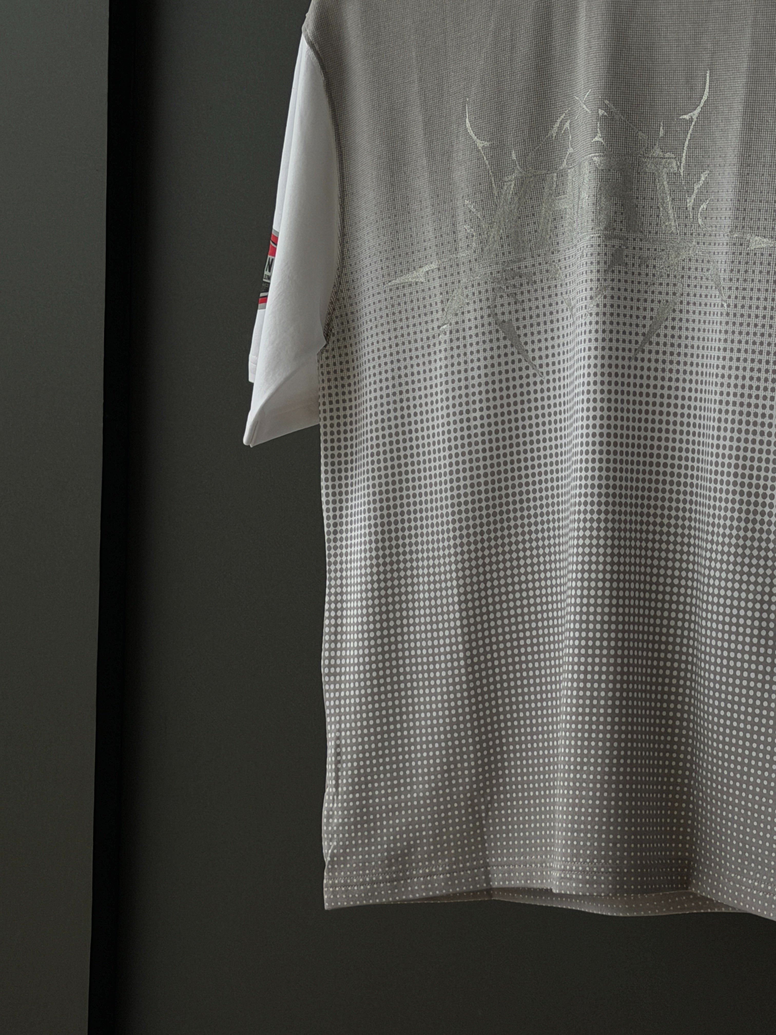 KHART Oversized Five-Sleeve Shirt