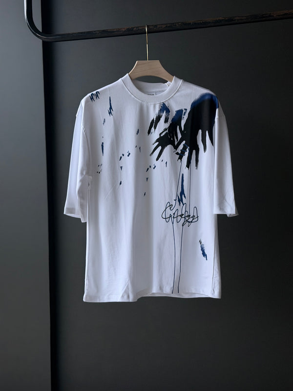 Monochrome Avant-Garde Oversized Five-Sleeve Shirt
