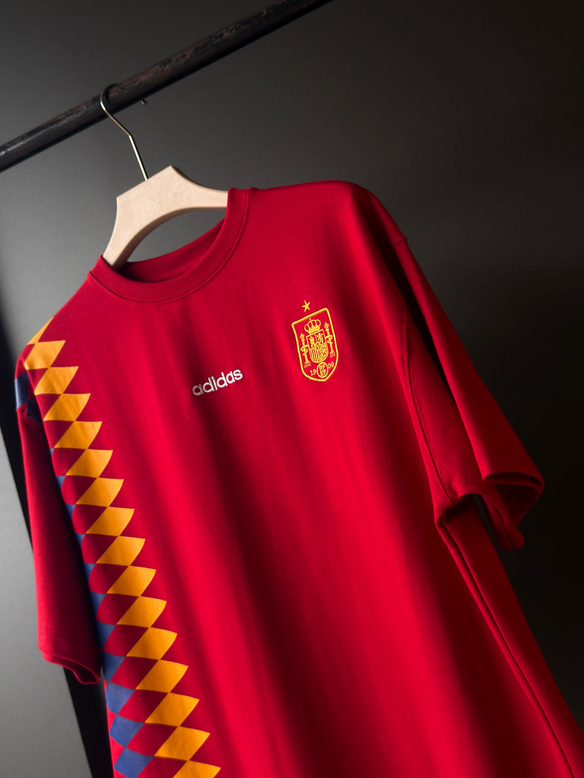 Embroidery Retro Jersey Design Fivesleeve Tshirt