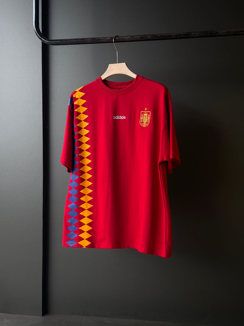 Embroidery Retro Jersey Design Fivesleeve Tshirt