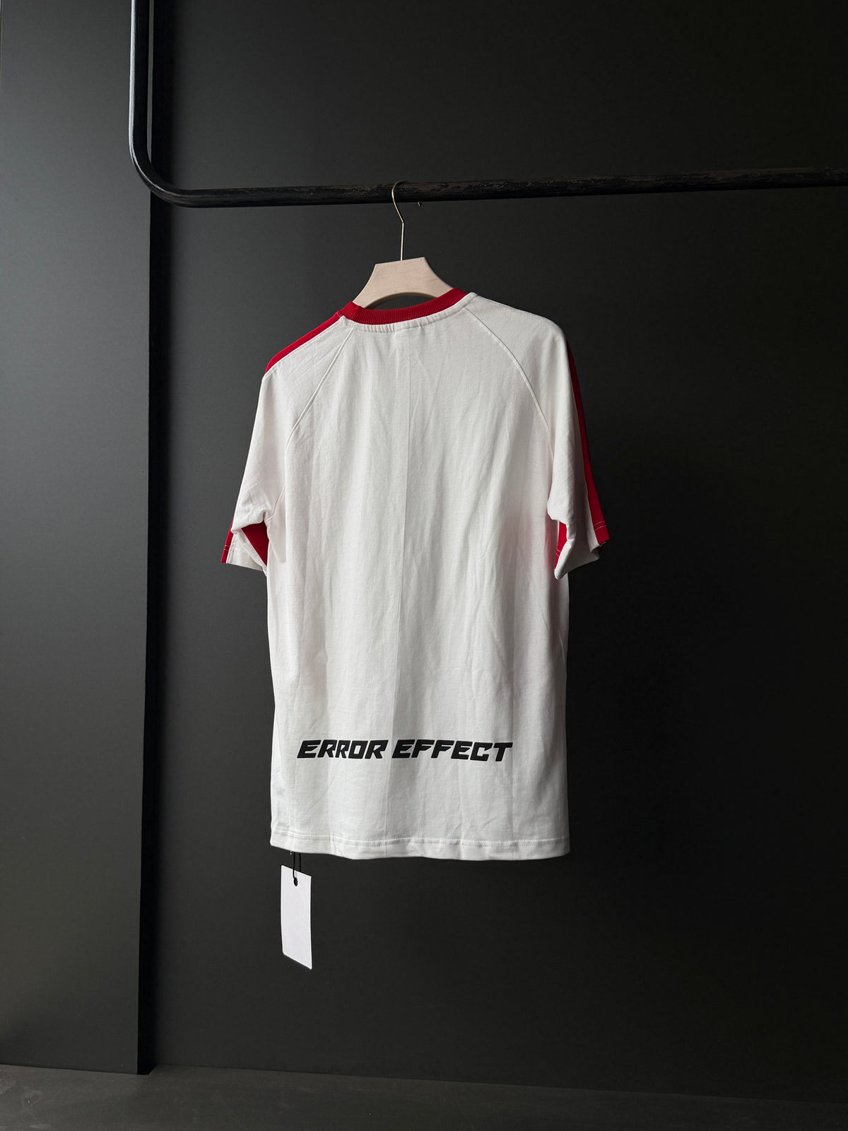 Error Cutpanel RedWhite Fivesleeve Tshirt