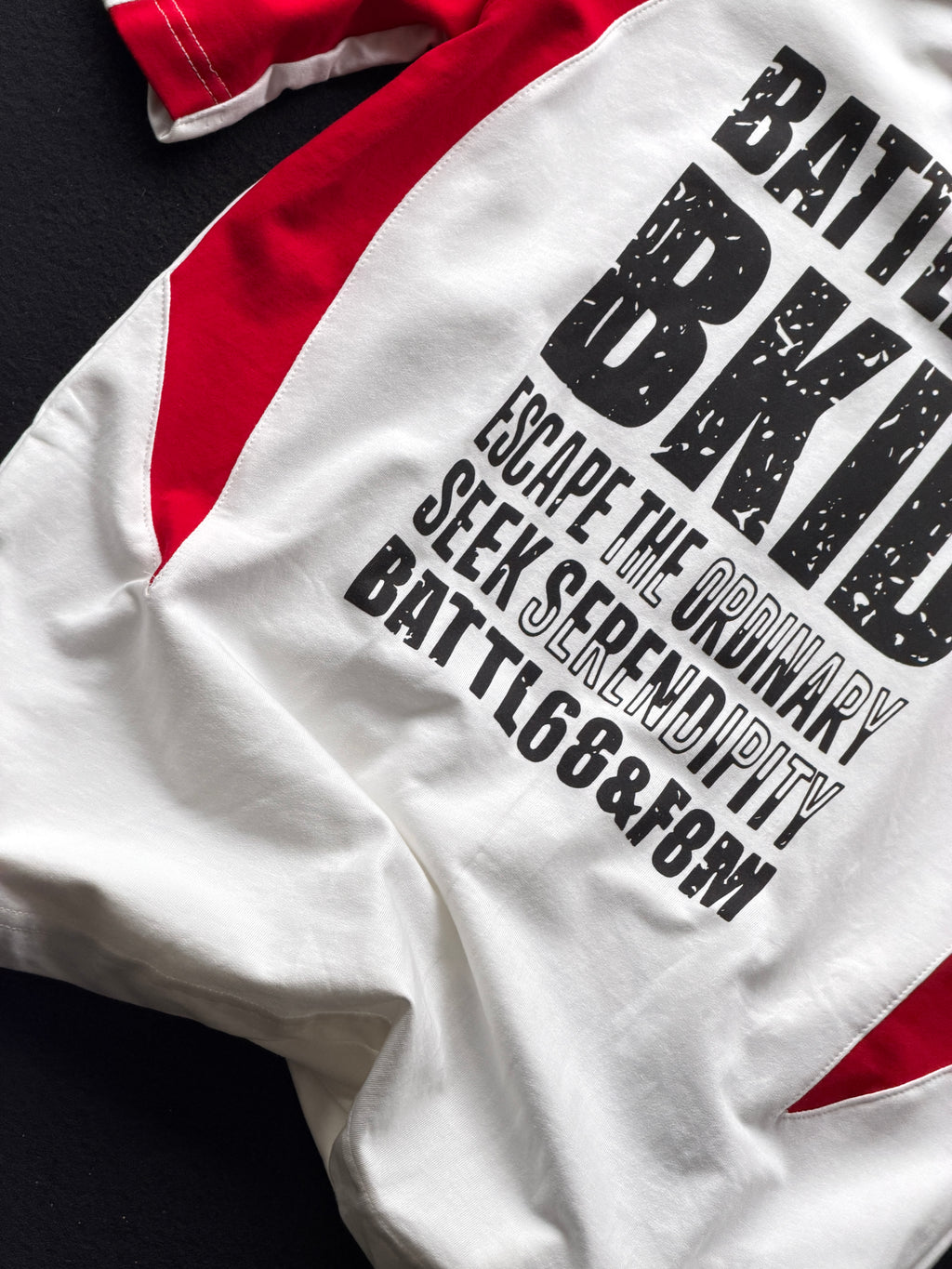 Error Cutpanel RedWhite Fivesleeve Tshirt