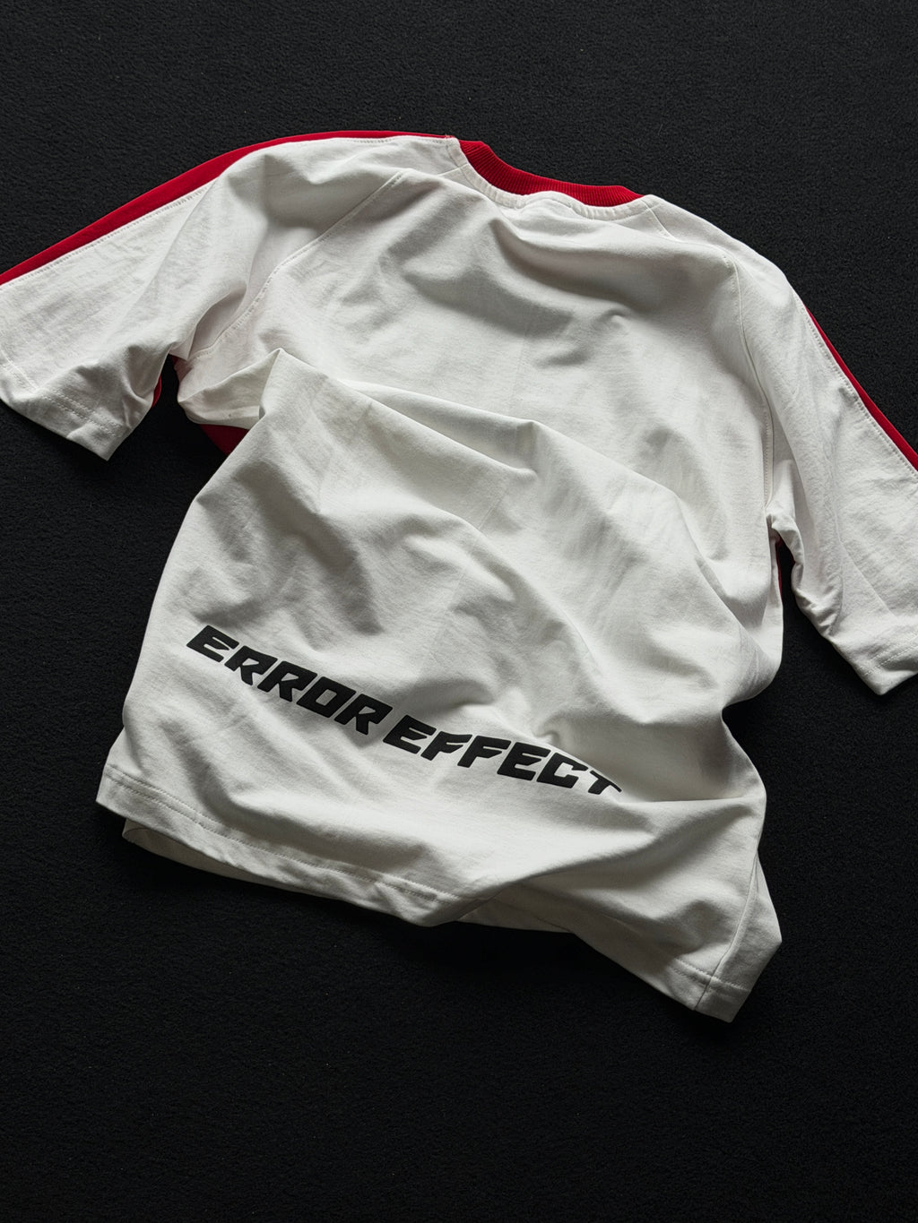 Error Cutpanel RedWhite Fivesleeve Tshirt