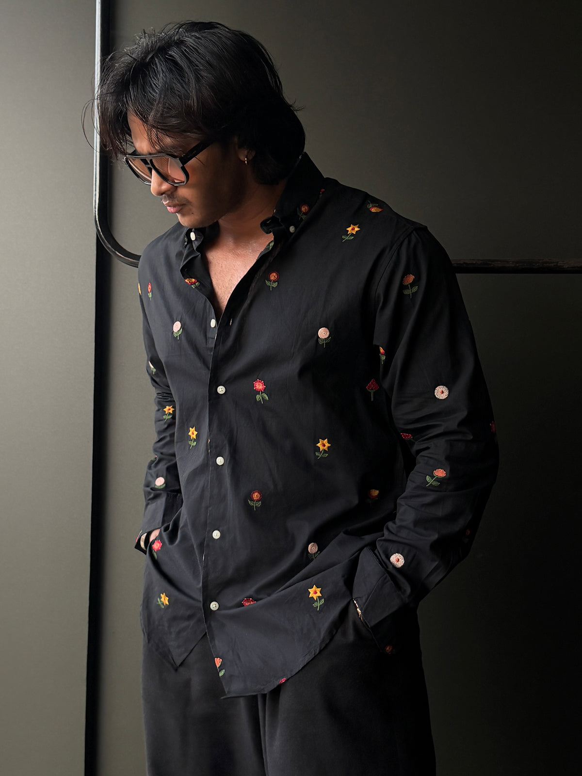 Midnightflora Embroidery Fullsleeve Shirt