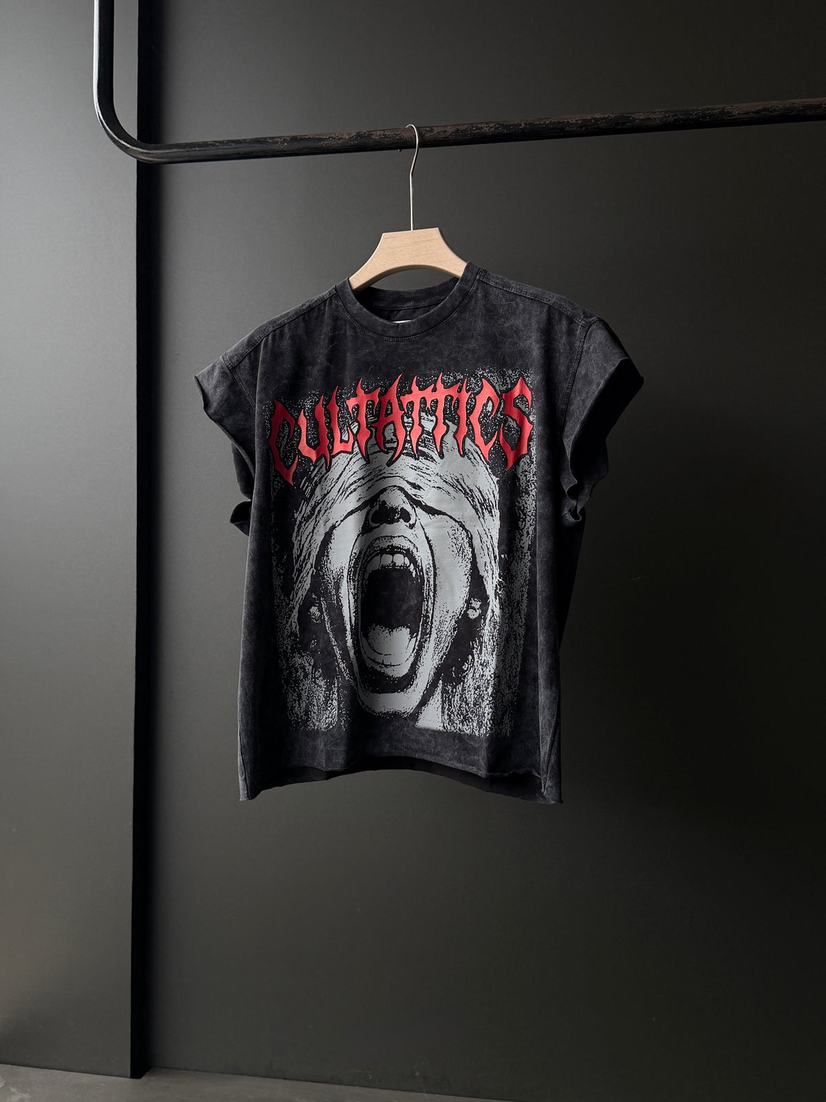 Outcry Graphic Acid Wash Sleeveless Tshirt