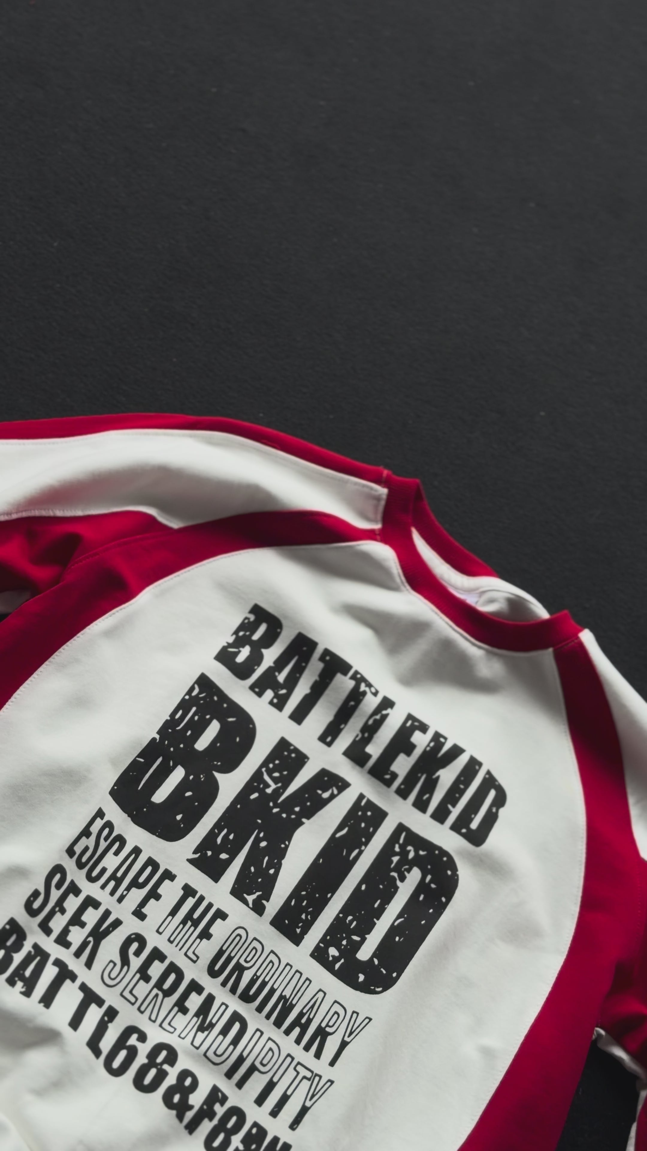 Error Cutpanel RedWhite Fivesleeve Tshirt