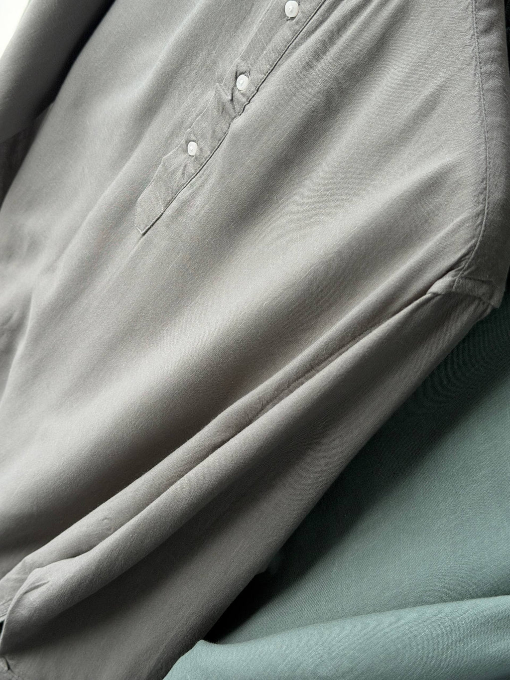 Varel Men's Premium Linen      Short Kurta Fullsleeve