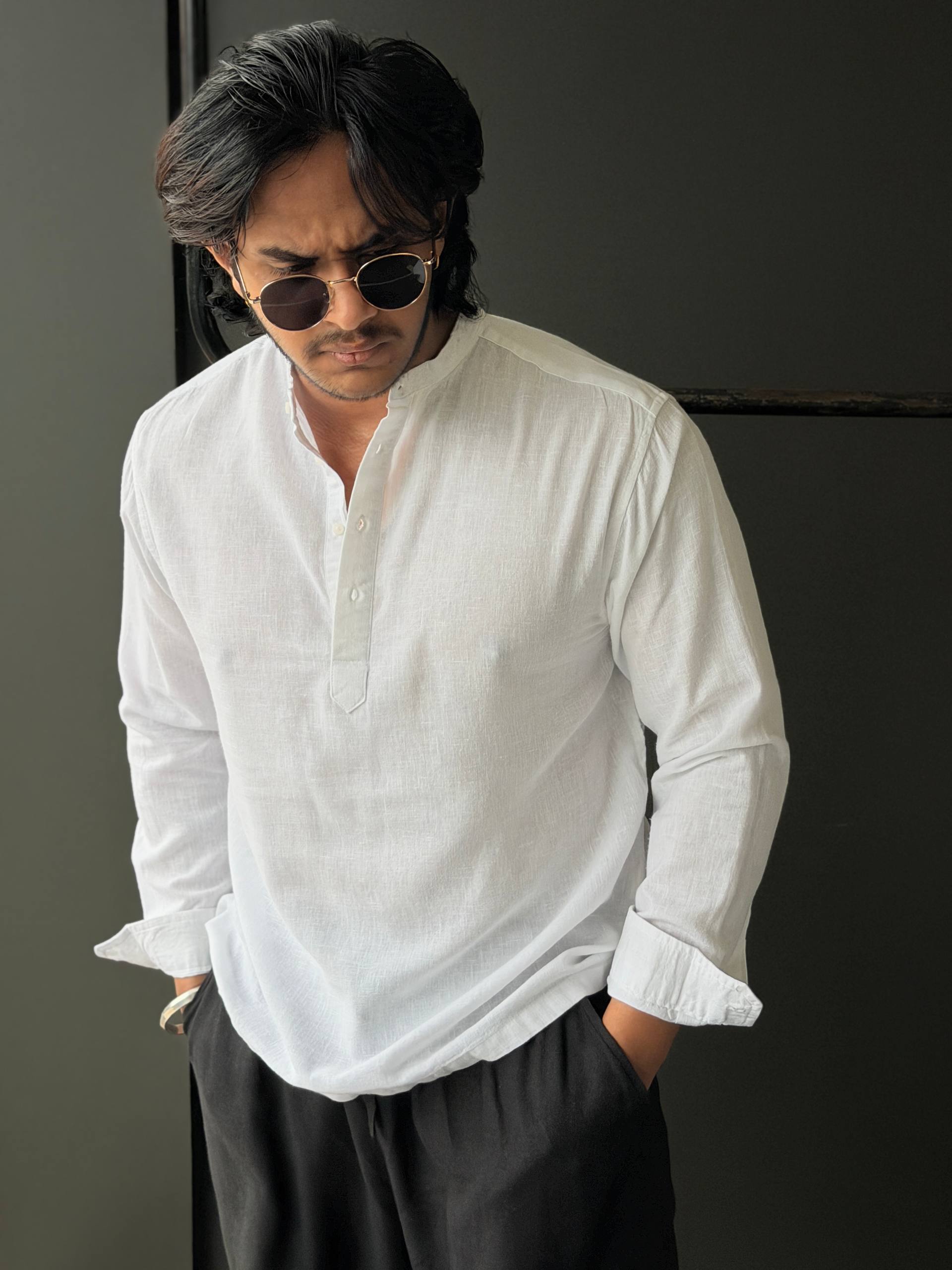 Varel Men's Premium Linen      Short Kurta Fullsleeve