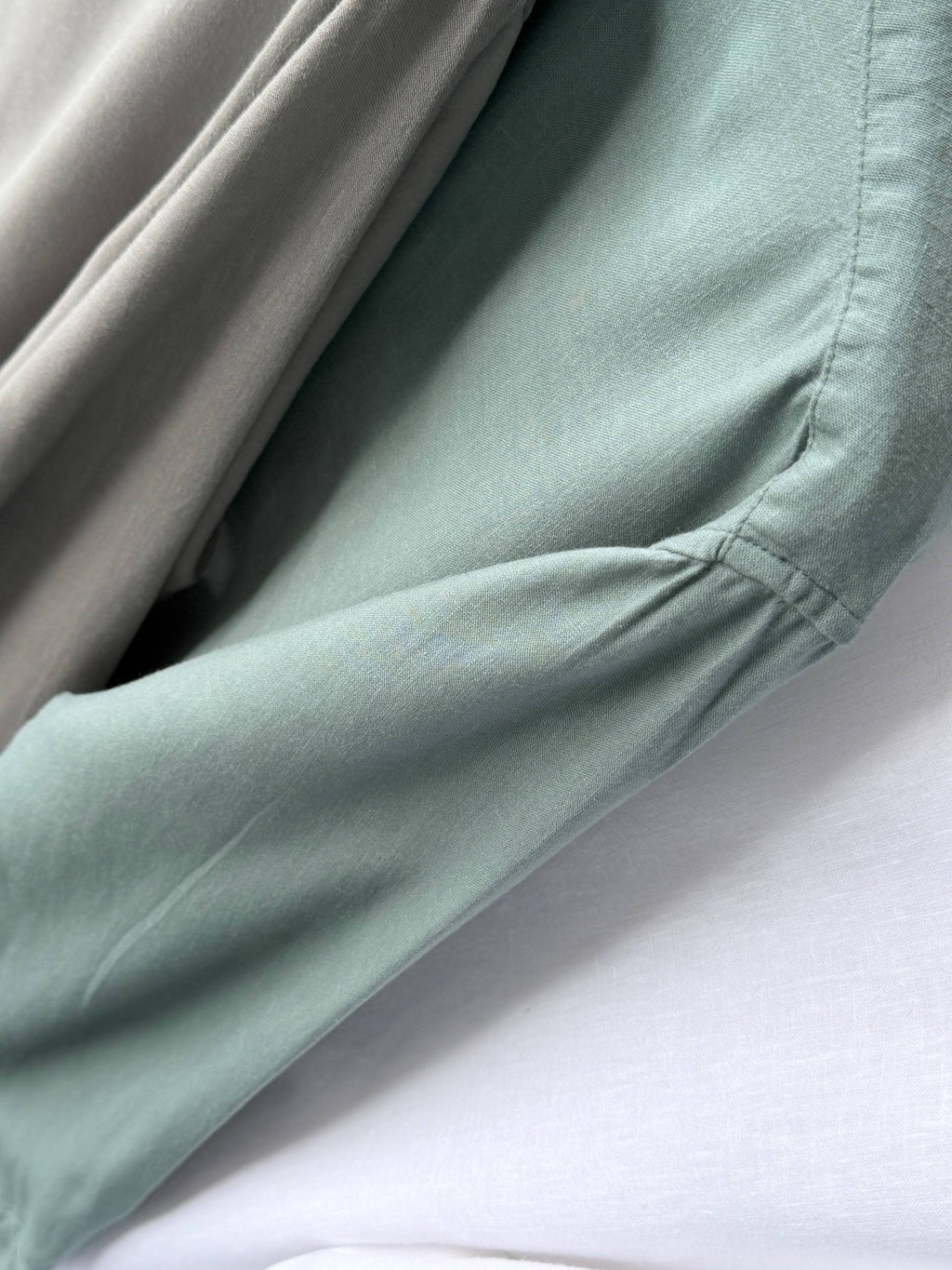 Varel Men's Premium Linen      Short Kurta Fullsleeve