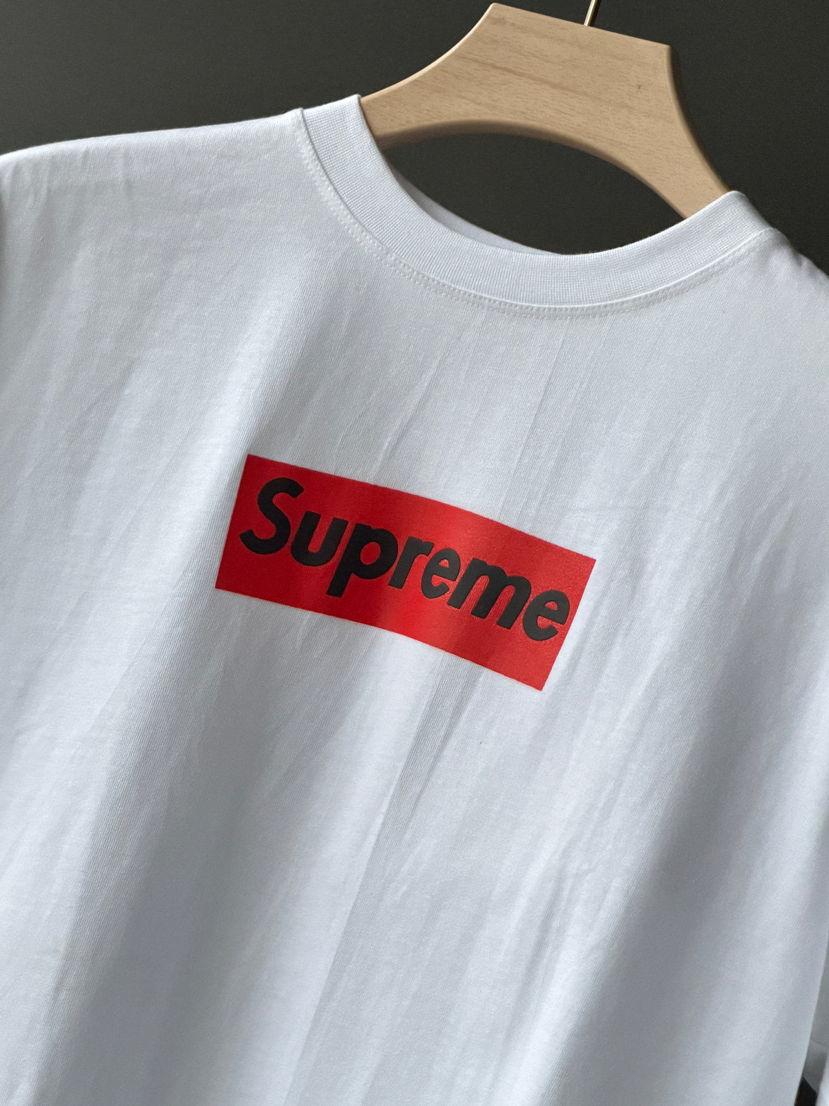 Supreme White Fivesleeve Tshirt