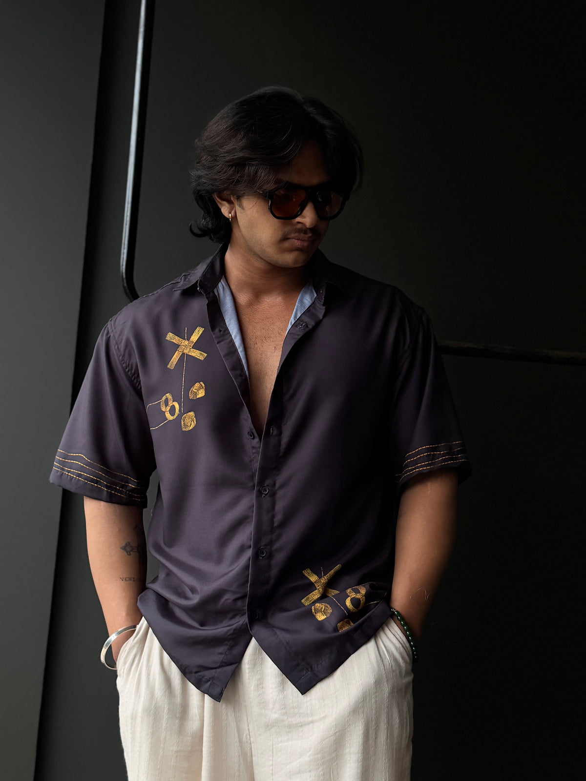 The Cross Printed Fivesleeve Shirt